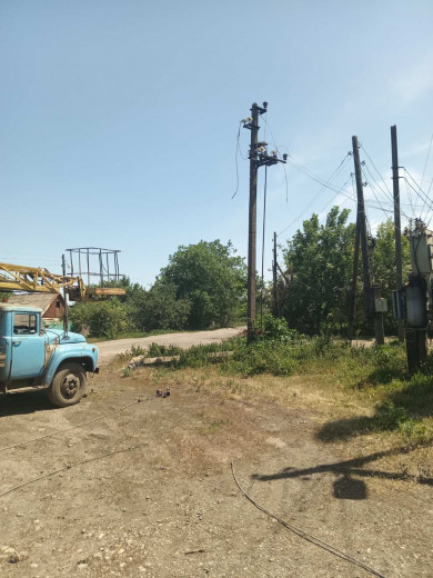 DTEK Donetsk Grids continues repairs of the grids after the shelling: electricity has been restored to 1,400 homes