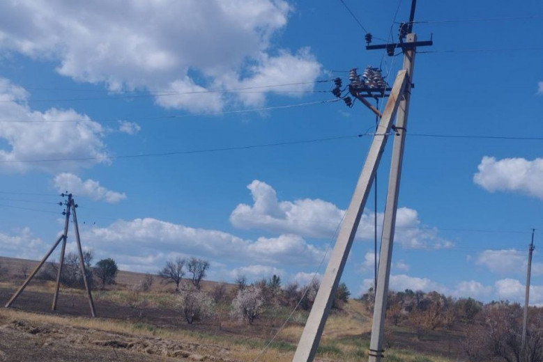 За тиждень ДТЕК Дніпровські електромережі повернув світло після обстрілів майже у 19 тисяч осель Дніпропетровщини