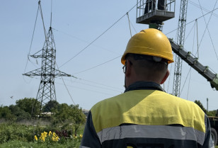 Майже 2 тисячі родин на Київщині знову зі світлом: у серпні енергетики ДТЕК Київські регіональні електромережі відновили електропостачання після ворожих атак