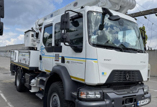 ДТЕК Дніпровські електромережі отримав сучасні автовишки і спорядження для робіт без відключення світла