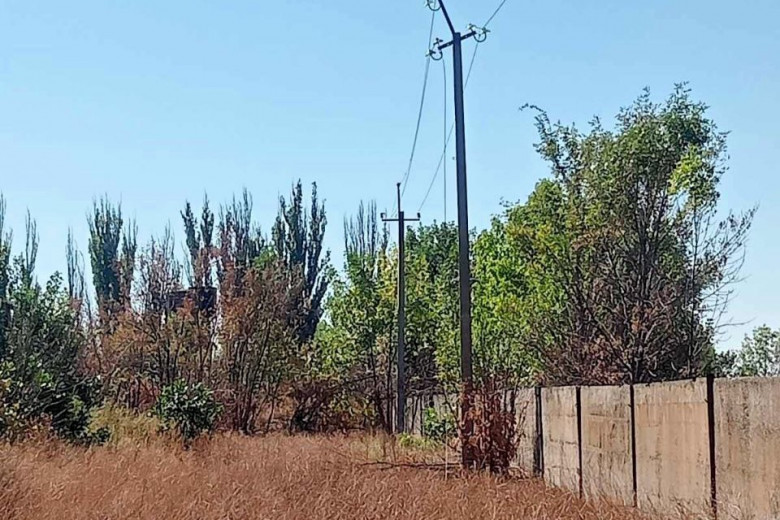 Енергетики ДТЕК Дніпровські електромережі повернули світло до двох тисяч осель, знеструмлених через обстріли