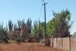 Енергетики ДТЕК Дніпровські електромережі повернули світло до двох тисяч осель, знеструмлених через обстріли