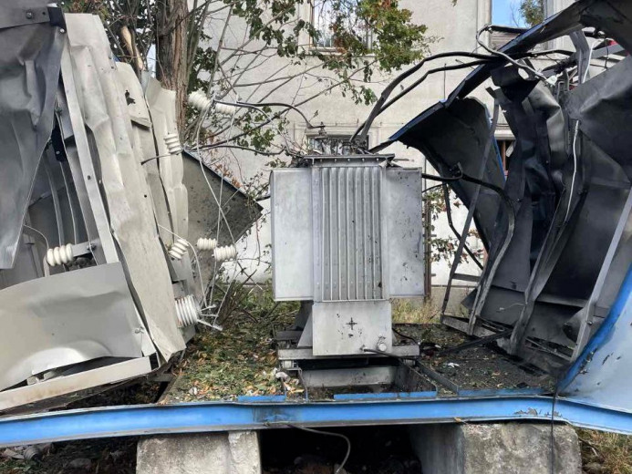 ДТЕК Дніпровські електромережі повернув світло для 102,6 тисяч родин після нічної масованої атаки