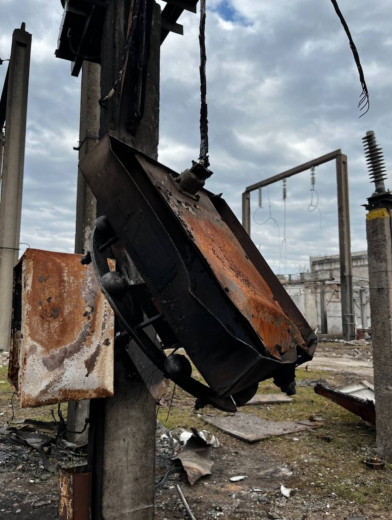 За минулу добу енергетики ДТЕК Одеські електромережі повернули світло для майже 48 тисяч родин, що залишилися без електропостачання після атак ворога