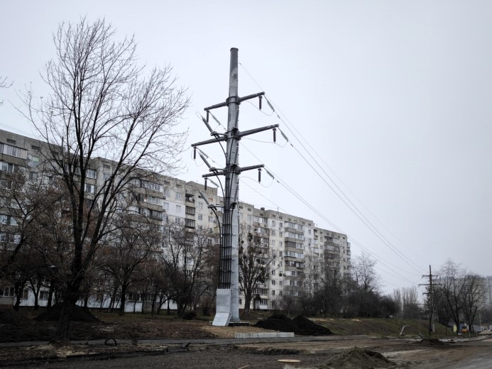 ДТЕК Київські електромережі переніс повітряні високовольтні мережі для будівництва метро на Виноградар