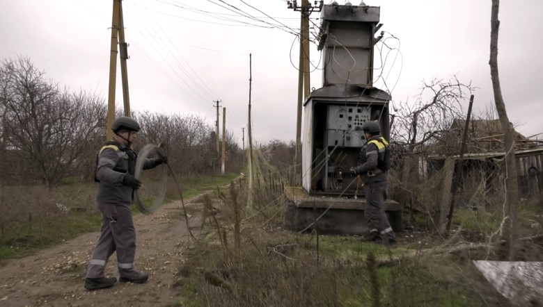 За тиждень ДТЕК Дніпровські електромережі повернув світло після обстрілів у 114,6 тисяч осель Дніпропетровщини