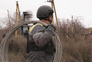 Despite the attacks: energy workers of DTEK Dnipro Grids restored electricity to 38,000 homes in the region over 4 days of New Year festivities