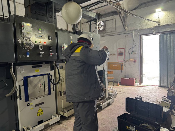 Енергетики будують тимчасову схему живлення для лівого берега Дніпра