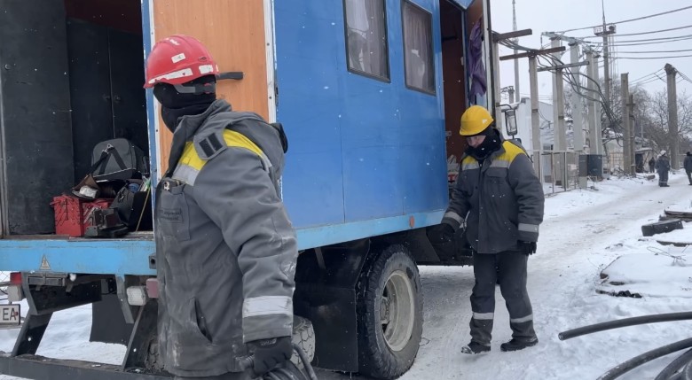 Енергетики ДТЕК Дніпровські електромережі відновили електропостачання для 51,5 тисяч мешканців лівого берега Дніпра
