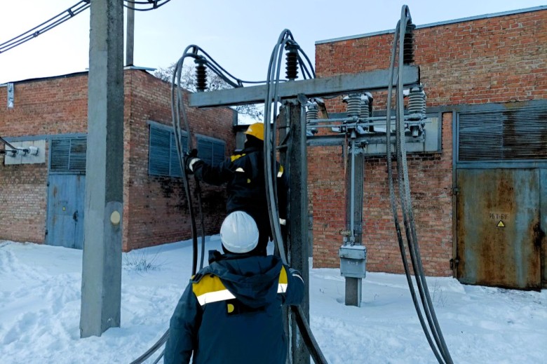 Відновлення після обстрілів: За тиждень ДТЕК Дніпровські електромережі повернув світло для 192 тисяч родин