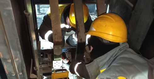 За дві доби енергетики ДТЕК Дніпровські електромережі відновили світло для 31,8 тисячі родин регіону За дві доби енергетики ДТЕК Дніпровські електромережі відновили світло для 31,8 тисячі родин регіону