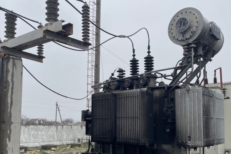 За тиждень ДТЕК Дніпровські електромережі повернув світло після обстрілів у 120 тисяч осель Дніпропетровщини