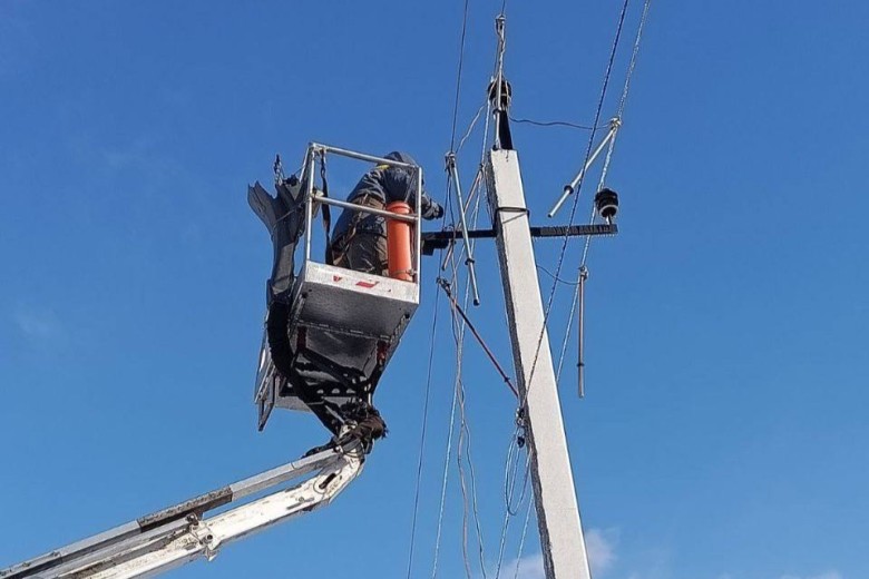 За тиждень ДТЕК Дніпровські електромережі повернув світло після обстрілів у 78,5 тисяч осель Дніпропетровщини