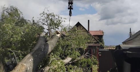 Світло відновлено: після буревію енергетики ДТЕК Дніпровські електромережі повернули електрику у 161 тисячу осель