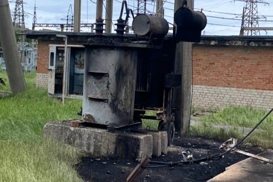 Енергетики ДТЕК Дніпровські електромережі повернули світло 23,5 тисячам родин після ударів рф