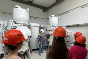 На шляху до енергетики: 11 підлітків Благодійного фонду «Шанс на зміни» відвідали ДТЕК Київські електромережі