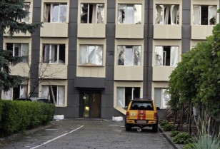 У Києві пошкоджено спецтехніку та будівлі ДТЕК Київські електромережі У Києві пошкоджено спецтехніку та будівлі ДТЕК Київські електромережі