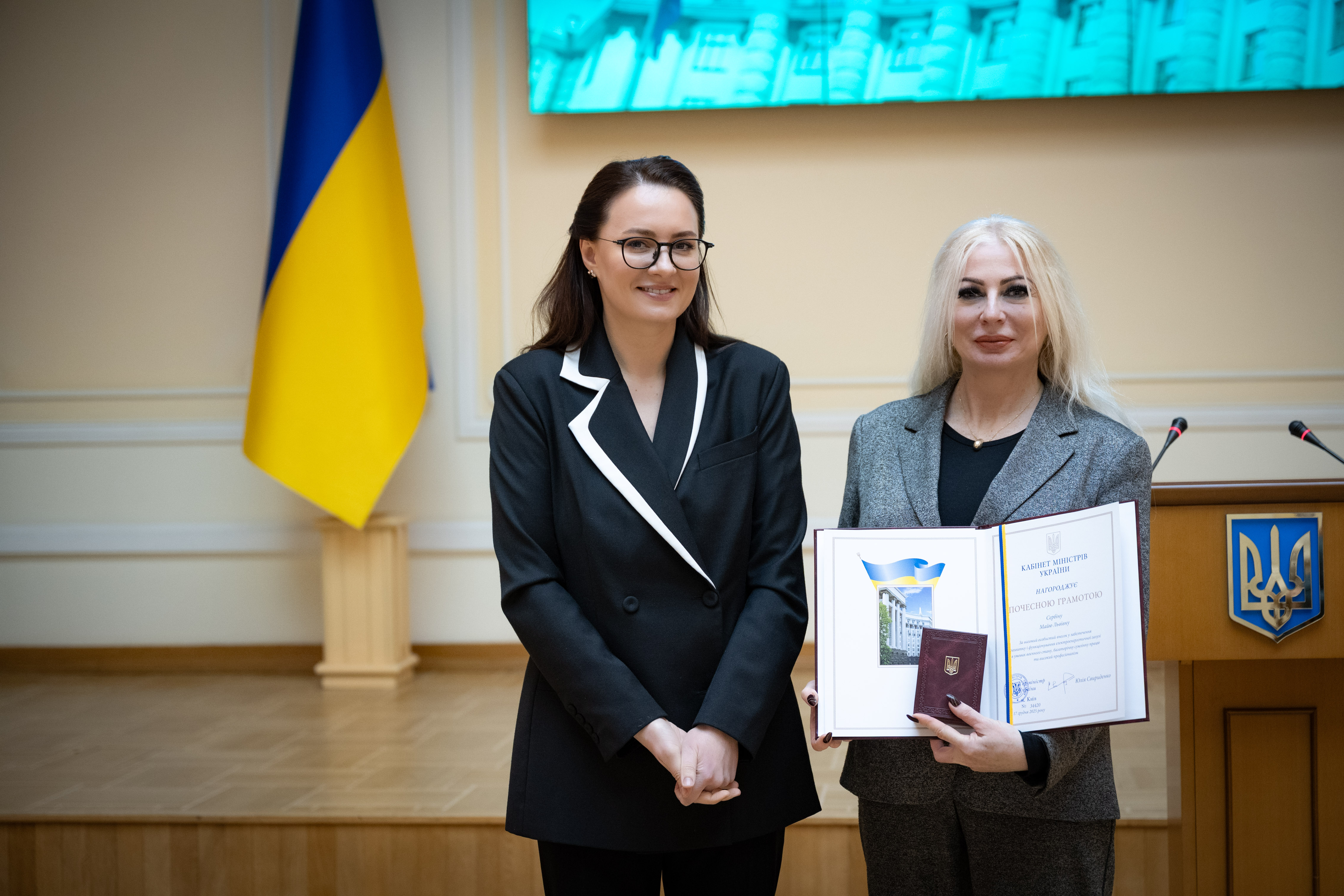 «За відновлення світла після ворожих атак»: понад 70 енергетиків ДТЕК Одеські електромережі отримали почесні нагороди.  5