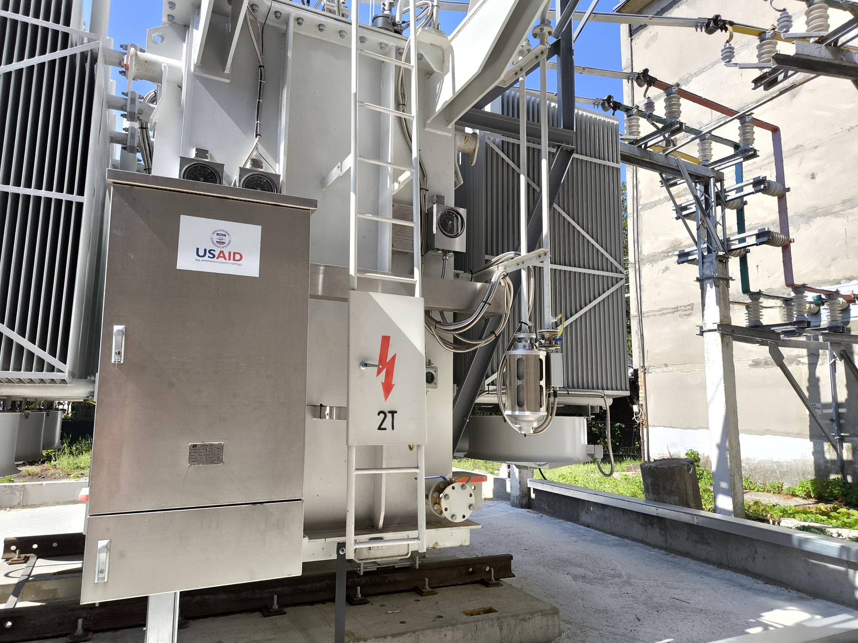 Partners helped energy workers of the capital improve power supply and prepare the city for the cold season. 2 Partners helped energy workers of the capital improve power supply and prepare the city for the cold season. 1