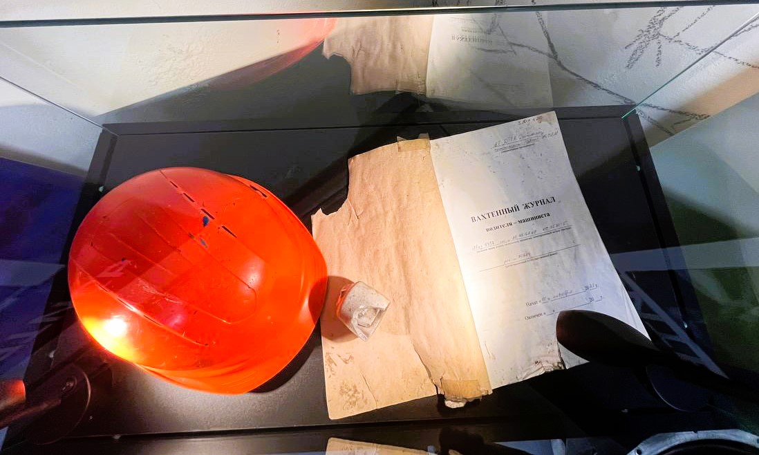 Енергетики ДТЕК Дніпровські електромережі ‒ серед героїв виставки «Опора прифронтового міста» у Музеї історії Дніпра.  3