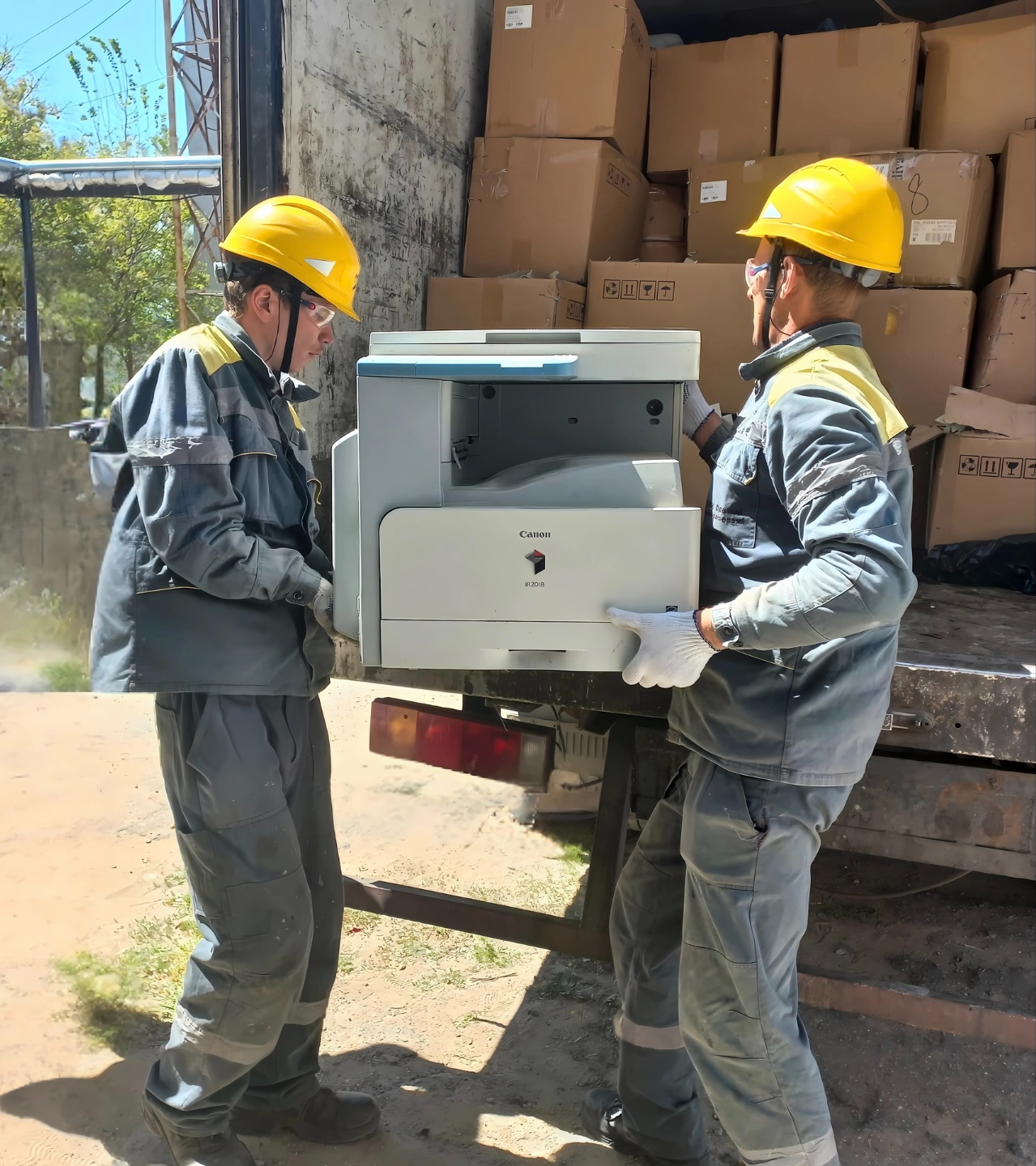 Over the three months of 2025, DTEK Odesa Grids sent more than 2 tons of waste for recycling.  1